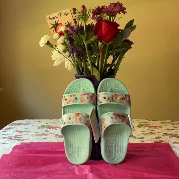 😴💐 CROCS CLASSIC DREAM SANDALS 💐😴 NWT 😴💐 - Picture 2 of 16